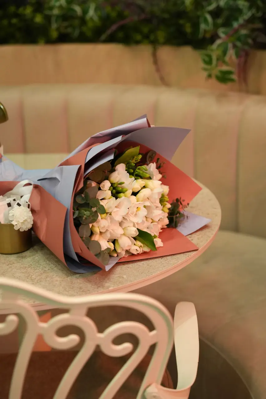 Bela eleganca na marmorju